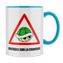 Mug La carapace verte « Obstacle sur la chaussée ! » – Parodie Mario Kart