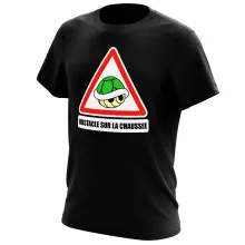 T-shirt La carapace verte « Obstacle sur la chaussée ! » – Parodie Mario Kart