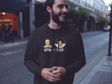 Nappa Kapuzenpullover “Nappa und Mr Satan” – Parodie auf Dragon Ball Z