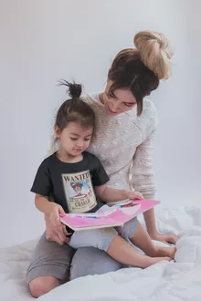 T-shirt Enfant Fille Charlie « Mystérieux Wanted » – Parodie Où est Charlie