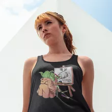 Eiichiro Yoda Vrouwen Tank Top “Eiichiro Yoda trekt Luffy ondersteboven.” – One Piece parodie