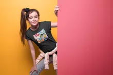 T-shirt Enfant Fille Sangoku Super Saiyan God « Super God Parodie » – Parodie Dragon Ball Super