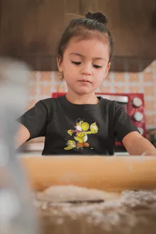 Yellow Yoshi Girls Kids T-shirt – Yoshi parody