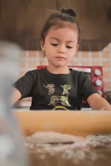 T-shirt Enfant Fille Yoda « Une fusion venue de l'Espace ! » – Parodie Star Wars