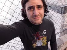 T-Shirt à manches longues Aiolia « Les Rues du Sanctuaire de plus en plus mal fréquentées... » – Parodie Saint Seiya