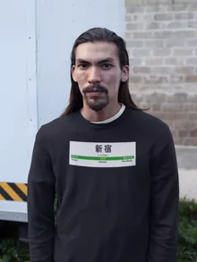 Pull « Gare de Shinjuku ! » – Parodie Japon Gares