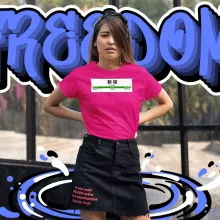 T-shirt Femme « Gare de Shinjuku ! » – Parodie Japon Gares