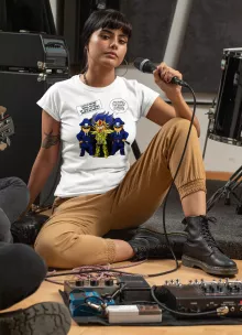 T-shirt Femme Death Mask « L'affaire D.S.Mask ( Il affichait le visage de ses victimes sur les murs de son temple...) » – Parodie Saint Seiya