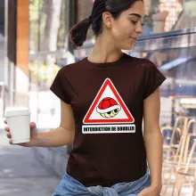 T-shirt Femme La carapace rouge « Interdiction de doubler ! » – Parodie Mario Kart