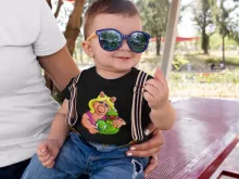 Baby T-shirt “Angry Birds, Kermit und Peggy” – Parodie auf Angry Birds