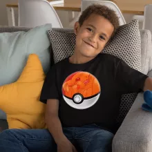Das Pokeball Kinder T-Shirt “Das Pokeball auf Pikachu” – Parodie auf Pokémon