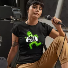 T-shirt Femme Pampa « Free Hugs » – Parodie Final Fantasy VII