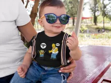 T-shirt bébé Kévin « Un fiston trop mignon » – Parodie Les Minions