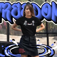 Cygnus Hyoga Damen T-shirt “Cygnus Hyoga and Aquarius Camus” – Parodie auf Saint Seiya