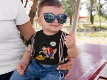 Ruffy Baby T-shirt “Ruffy und Gollum” – Parodie auf One Piece