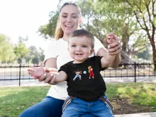 Dragon Ball Z - DBZ parodi Svart T-shirt för Baby - Ryu, Ken VS Son Goku och Vegeta (Högklassig T-shirt - Tryckt i Frankrike - Ref : 806)