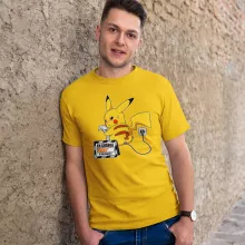 T-shirt Pikachu « En Charge... Ne pas déranger ! » – Parodie Pokémon