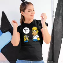 Kevin Minion Damen T-shirt “Kevin Minion et Homer Simpson” – Parodie auf Minions