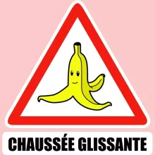 Body bébé (Filles) La banane « Chaussée glissante ! » – Parodie Mario Kart